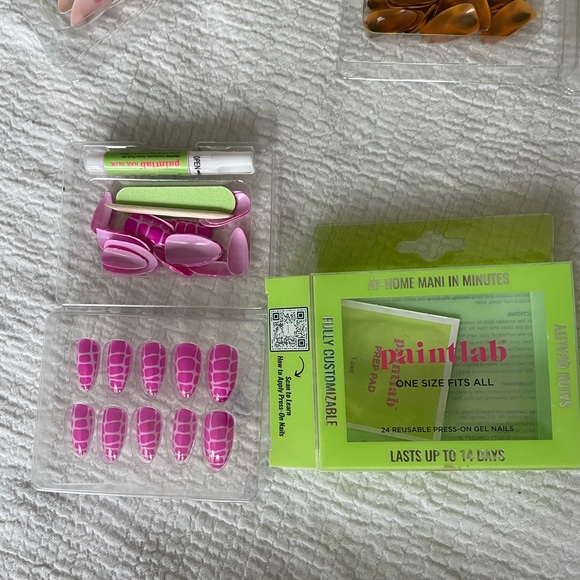 3 PaintLab Press On Sets - Picture 4 of 4